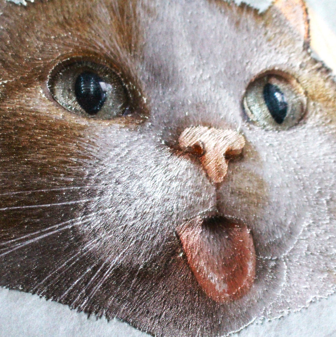 茶トラの生刺繍作品、みちこちゃんの表情を再現